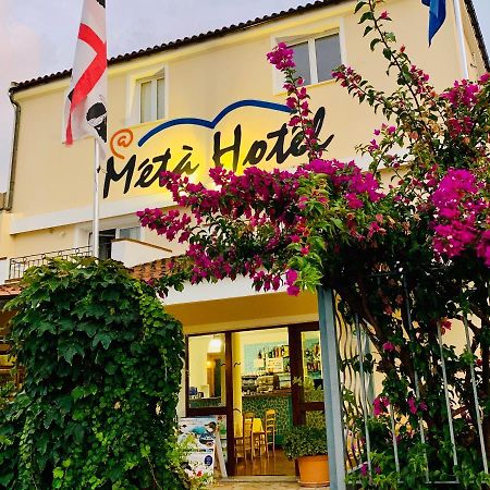 Meta Hotel ซานตา เตเรซา กัลลูรา ภายนอก รูปภาพ