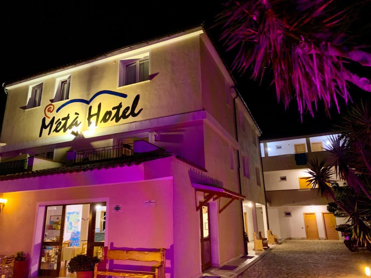 Meta Hotel ซานตา เตเรซา กัลลูรา ภายนอก รูปภาพ