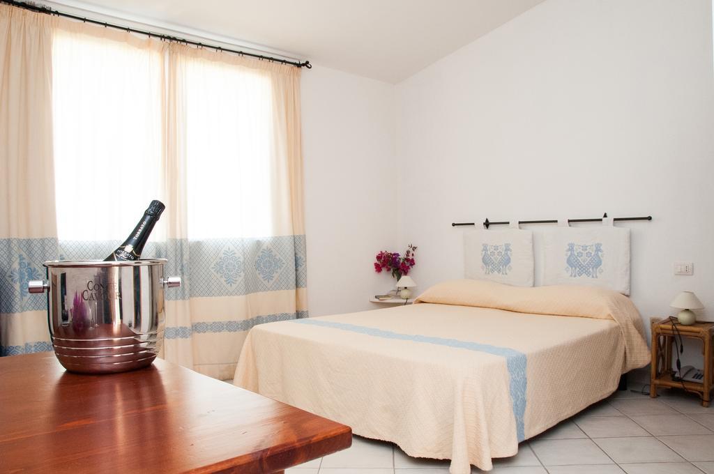 Meta Hotel ซานตา เตเรซา กัลลูรา ภายนอก รูปภาพ