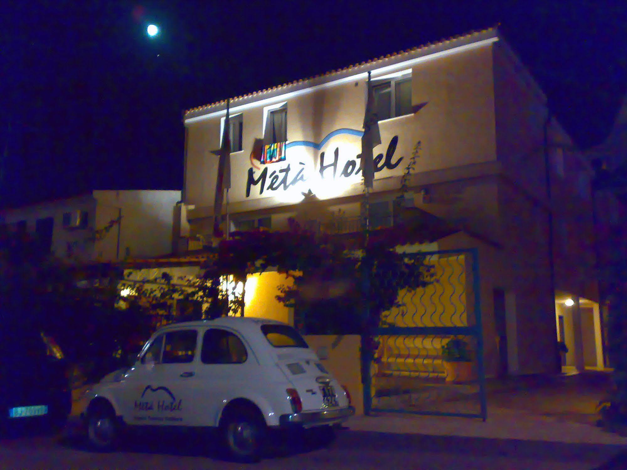 Meta Hotel ซานตา เตเรซา กัลลูรา ภายนอก รูปภาพ