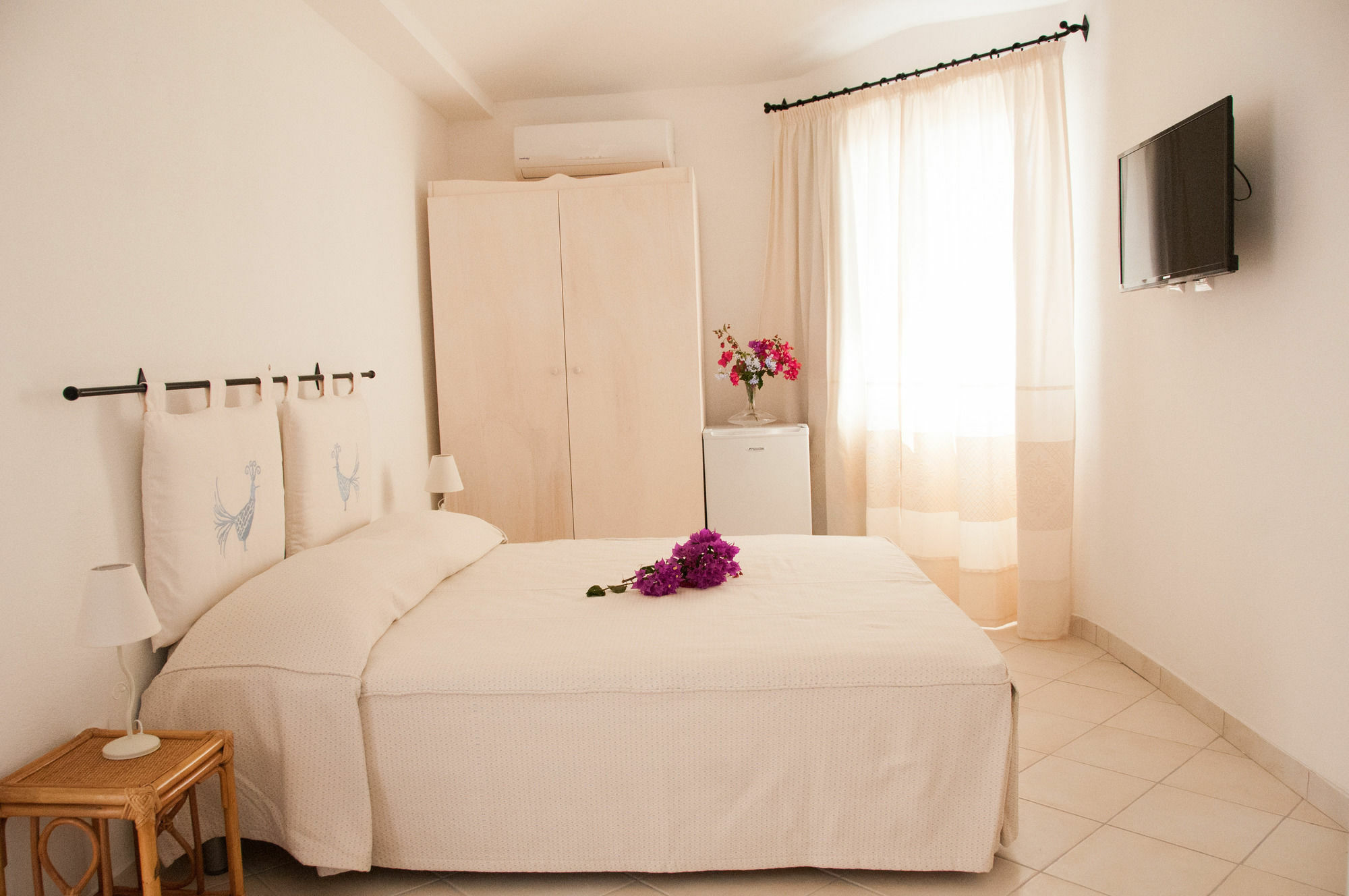 Meta Hotel ซานตา เตเรซา กัลลูรา ภายนอก รูปภาพ